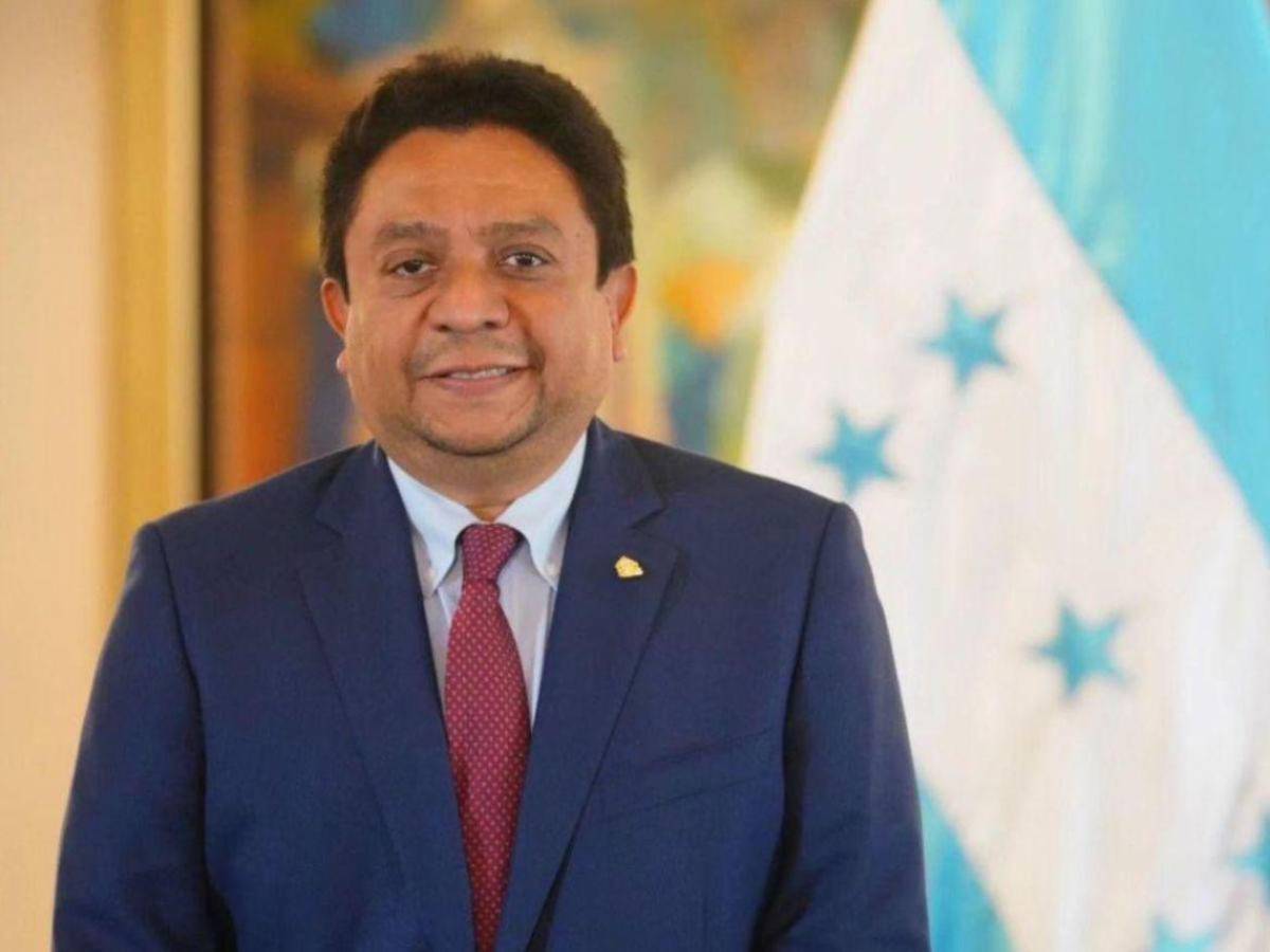 Afirmación de Ramón Barrios sobre recurso de Cálix es engañosa: los recursos no deben presentarse como decretos Afirmación de Ramón Barrios sobre recurso de Cálix es engañosa: los recursos no deben presentarse como decretos