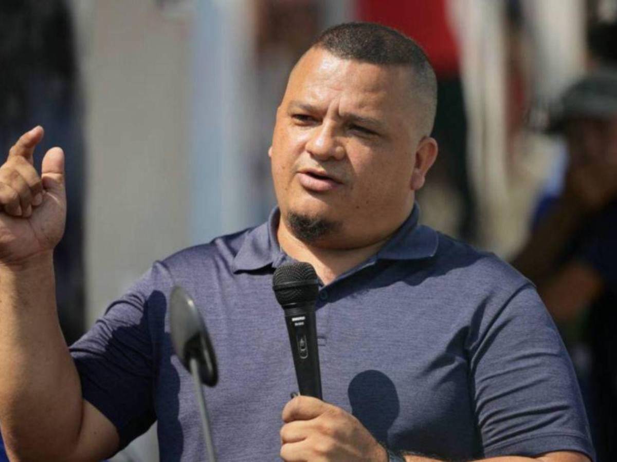 Iván Velásquez no llegó a retirar dinero y Policía lo tilda de mentiroso