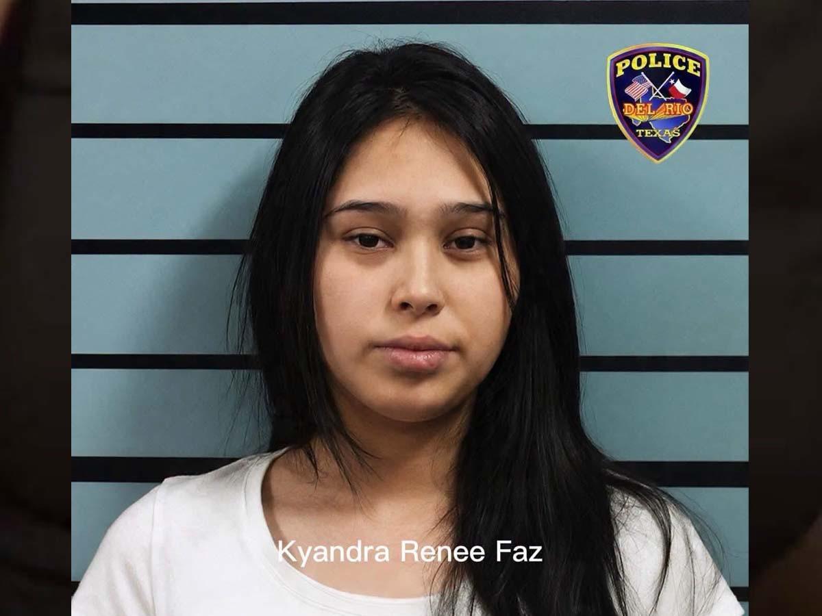 Joven hispana, madre de cinco hijos, es asesinada a puñaladas por tres amigas en Texas
