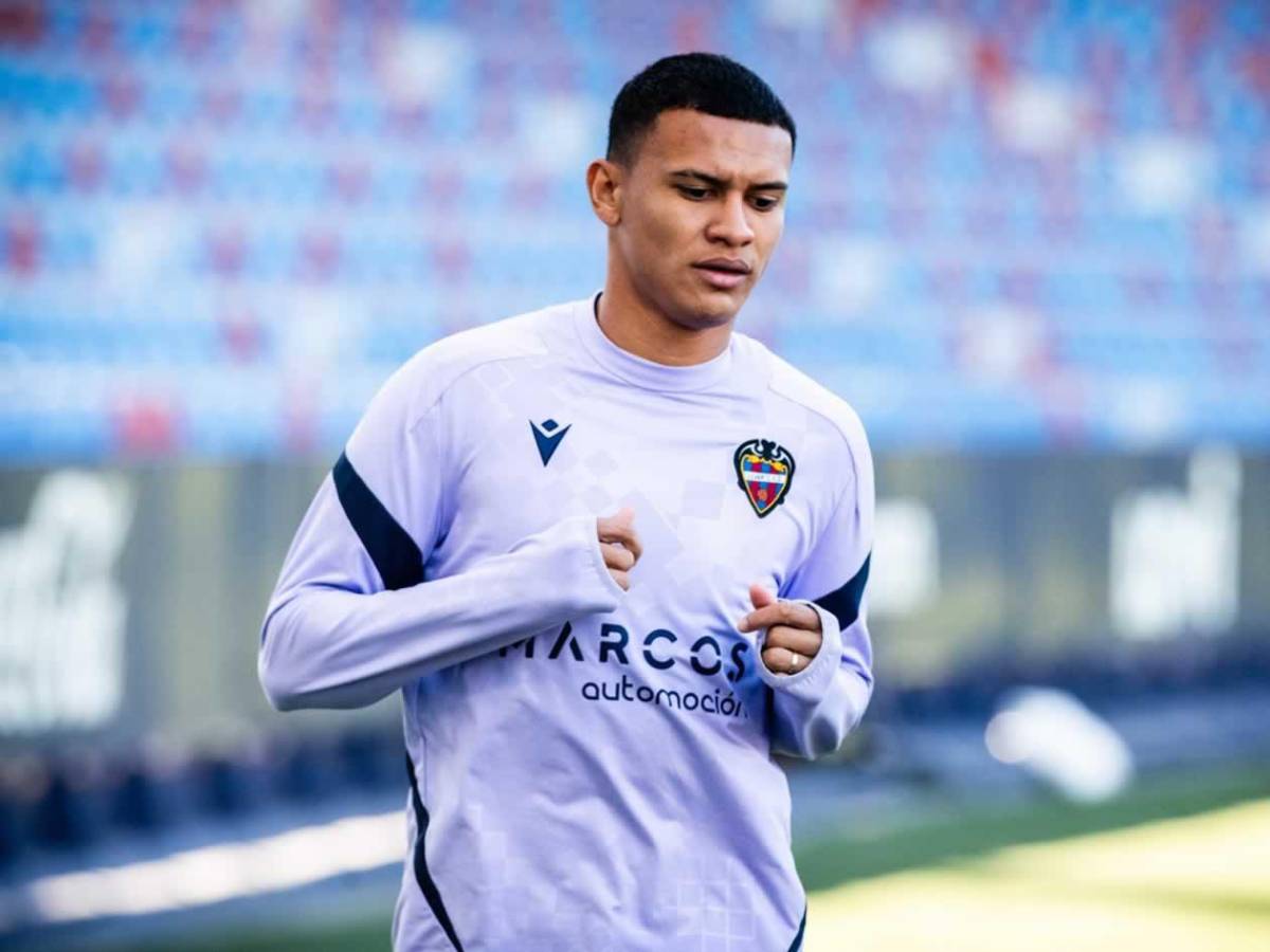 Marathón sacude el mercado, vuelve 'Tota' Medina y sorpresa con Jorge Álvarez