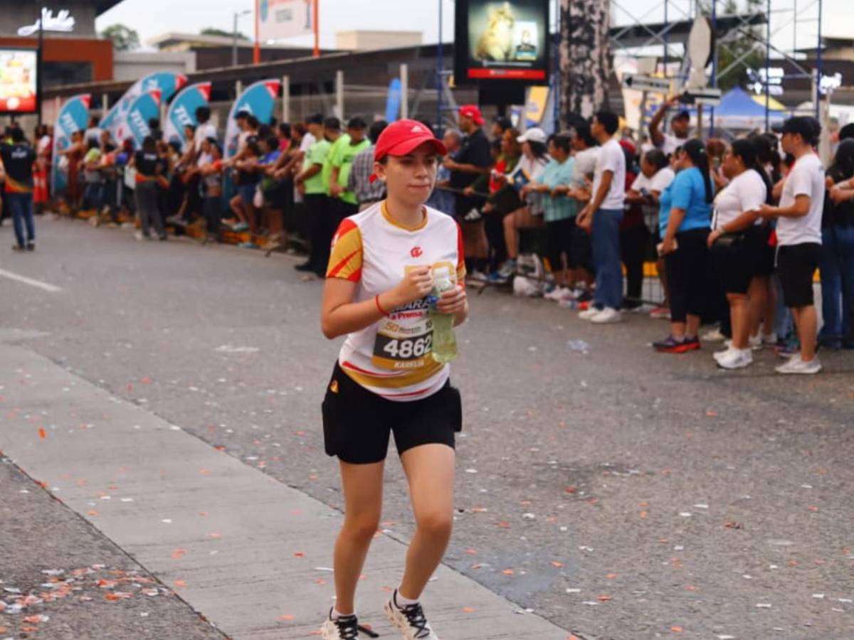 Una Miss sorprendió: Las bellas mujeres de la 50 Maratón LA PRENSA-Gatorade
