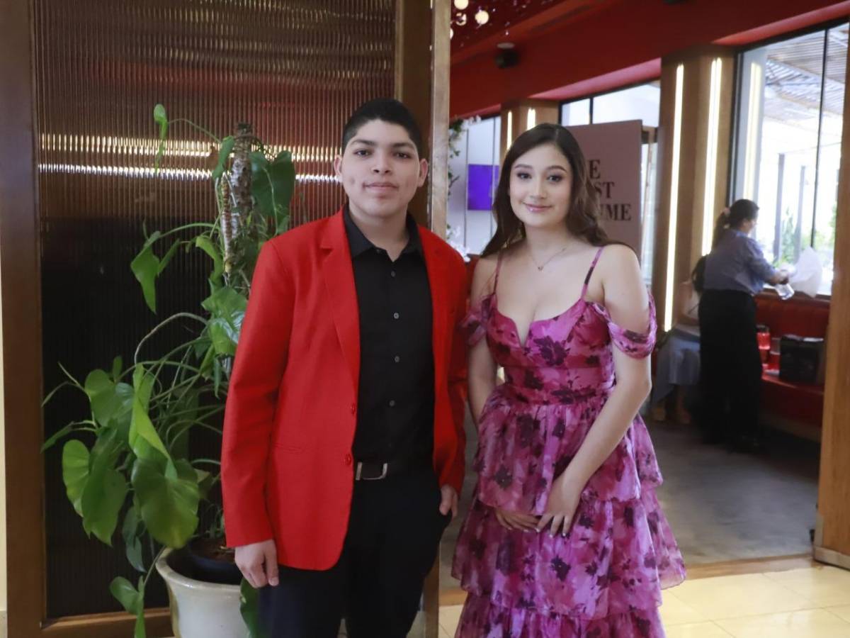 Celebran desayuno los futuros bachilleres de la Escuela Episcopal el Buen Pastor