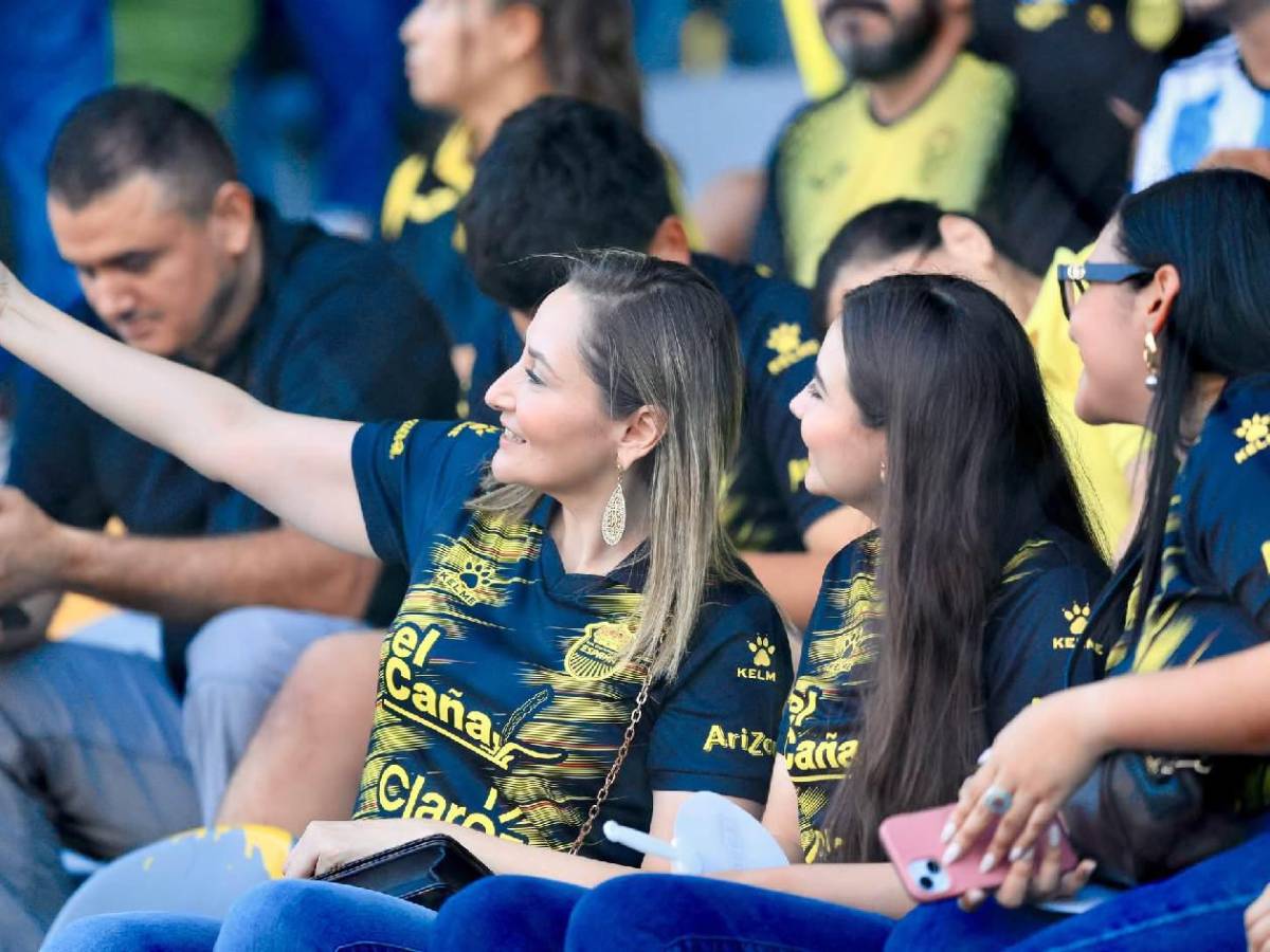 Chica de la Cruz Roja enamora, belleza desde Miami, periodista cautiva y Pavón sorprende