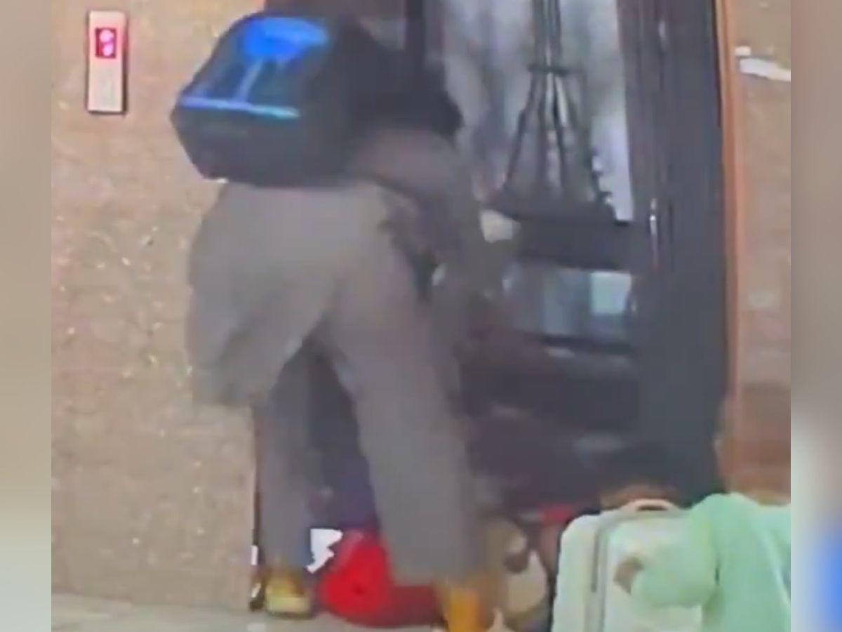 Mujer muere aplastada por un ascensor frente a su hija y su nieto