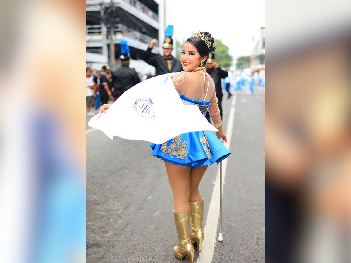 Palillonas del JTR roban suspiros con su belleza