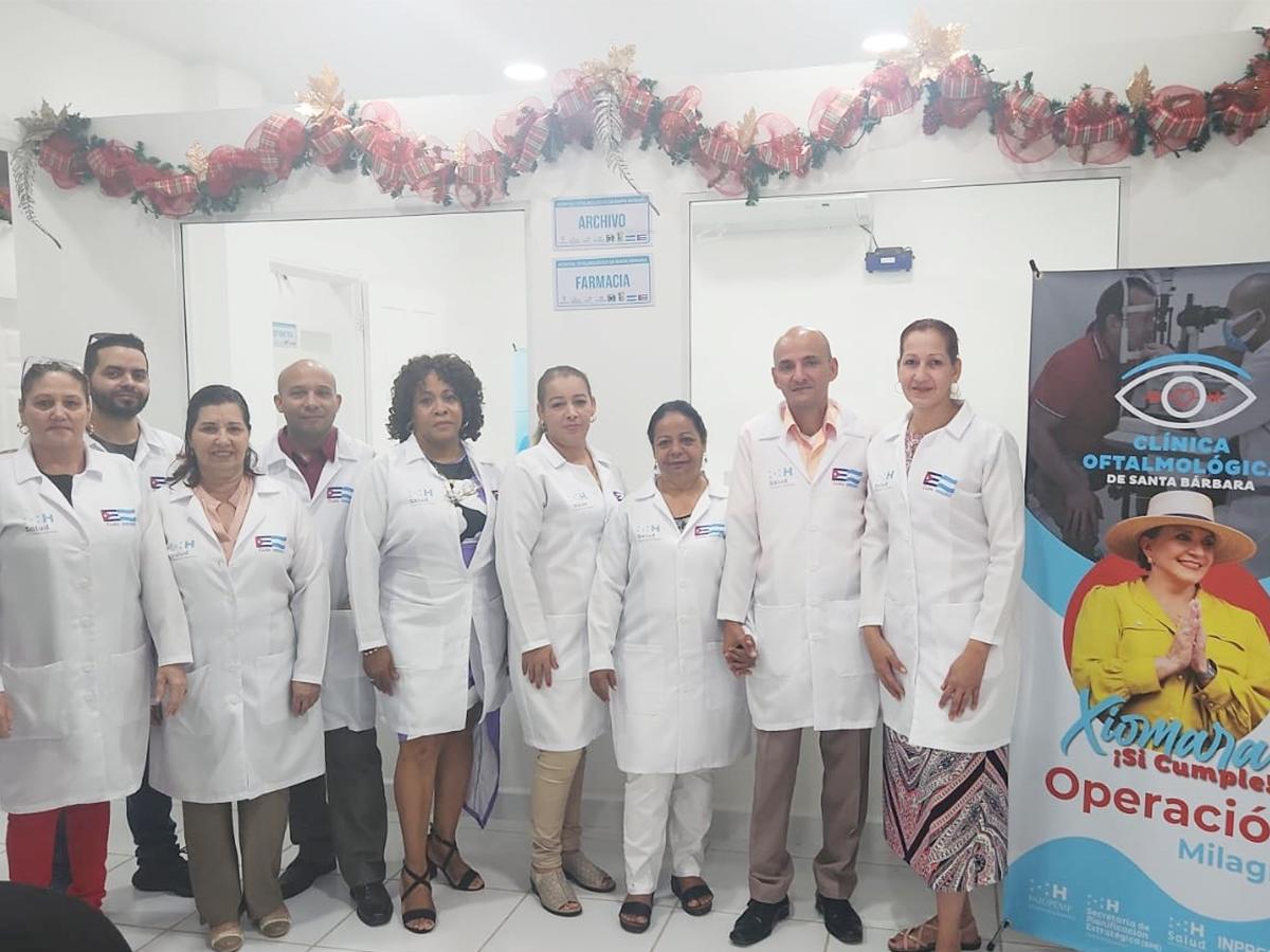 Representantes del programa “Operación Milagro”