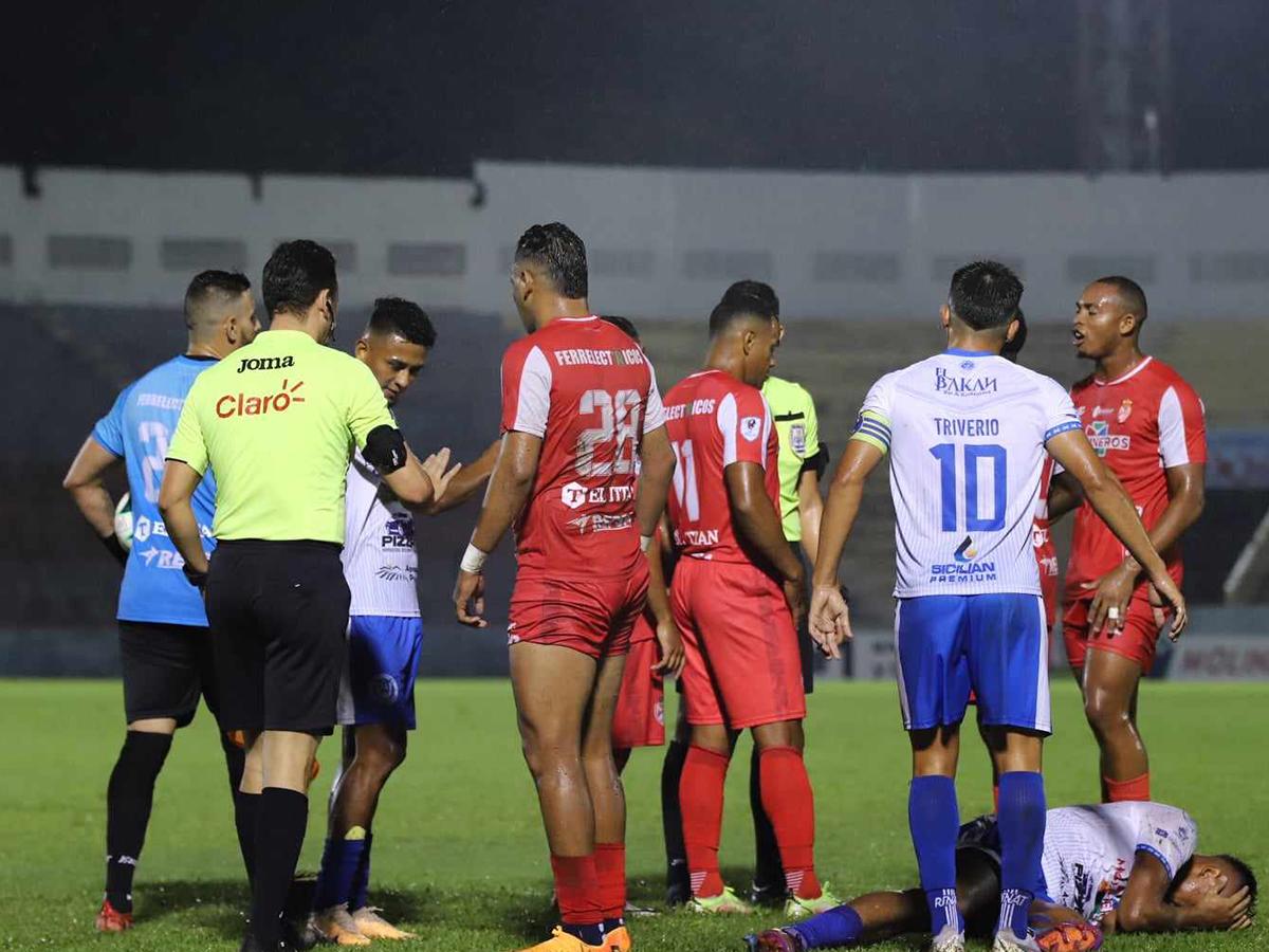 Victoria y Real Sociedad empataron en accidentado partido