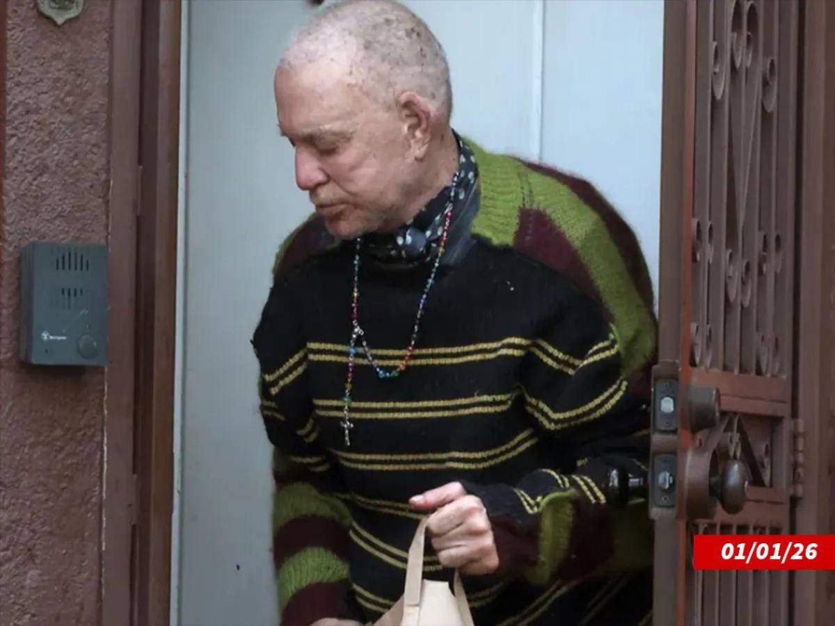 Mickey Rourke niega haber creado una campaña para recaudar fondos