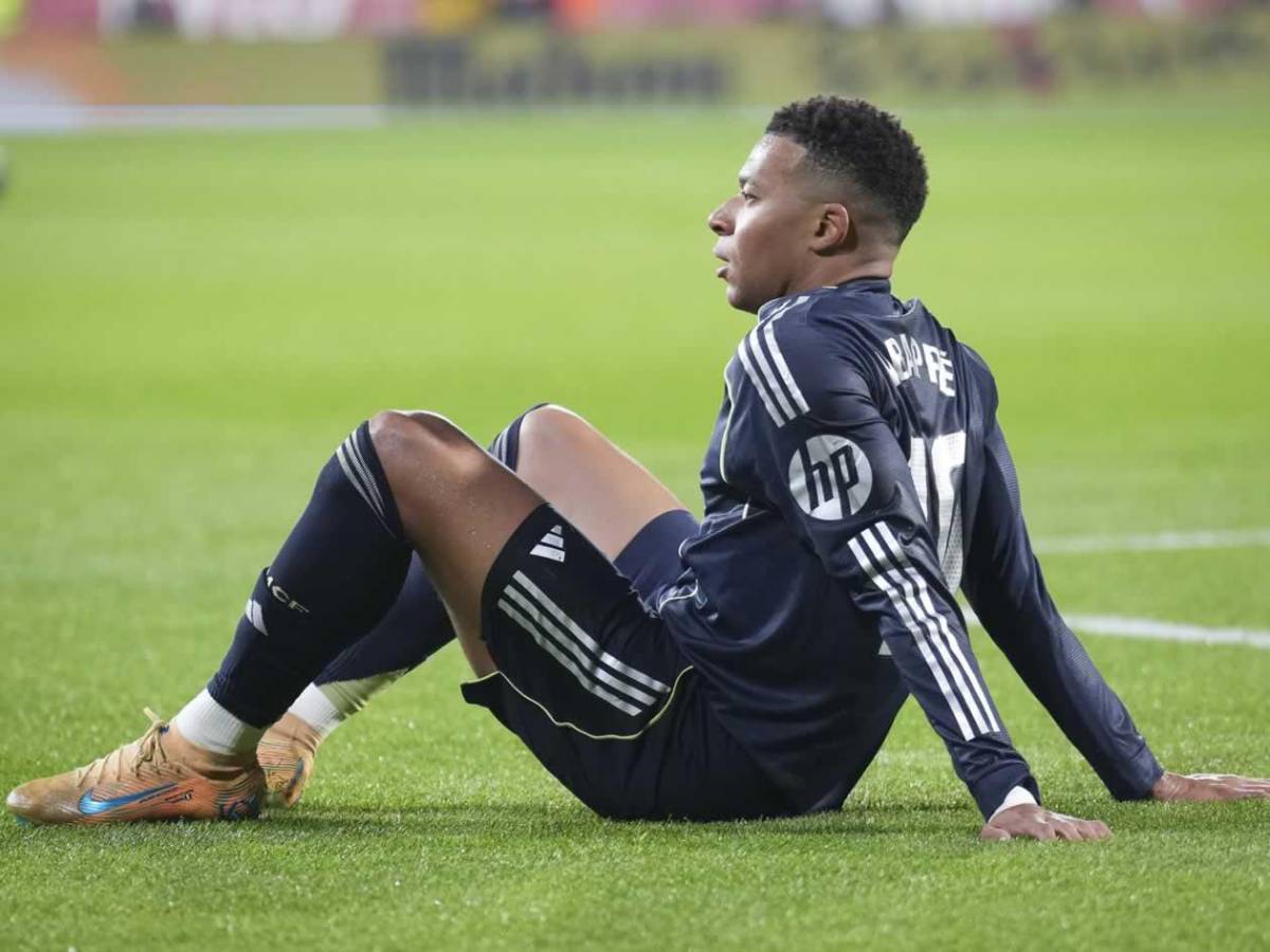 Sufrimiento del Real Madrid en Girona, enganchón de Mbappé y burla a Vinicius