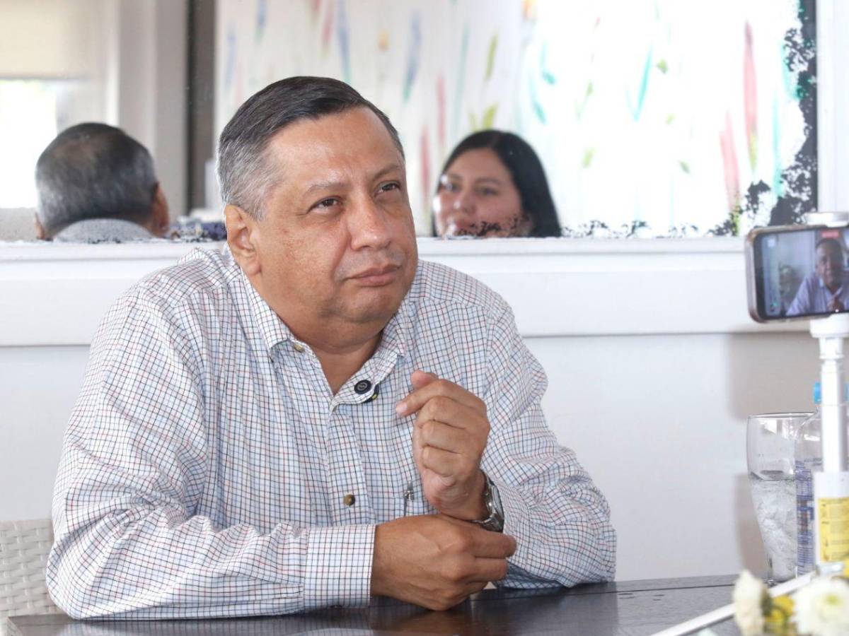 Quién era René Gavarrete, el periodista y docente que marcó generaciones en Honduras