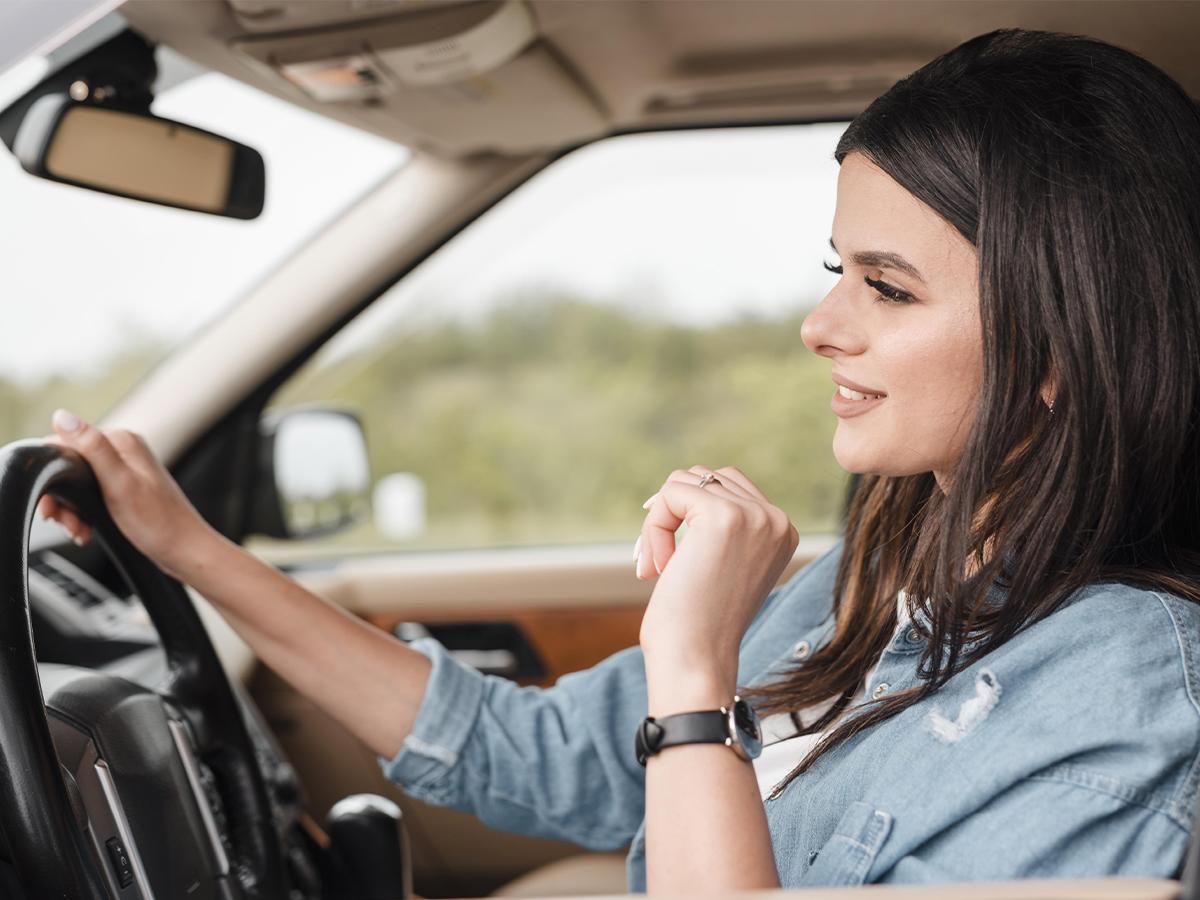 CrediMóvil te ofrece la posibilidad de obtener un préstamo por garantía vehicular, que puedes seguir manejando mientras lo pagas.