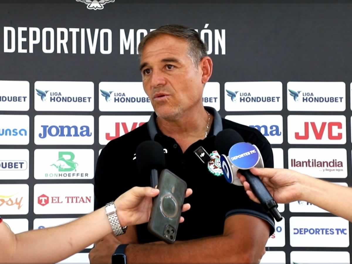 ‘Tota’ Medina se defiende y habla de críticas a jugador: “Eso incluye a periodistas...”