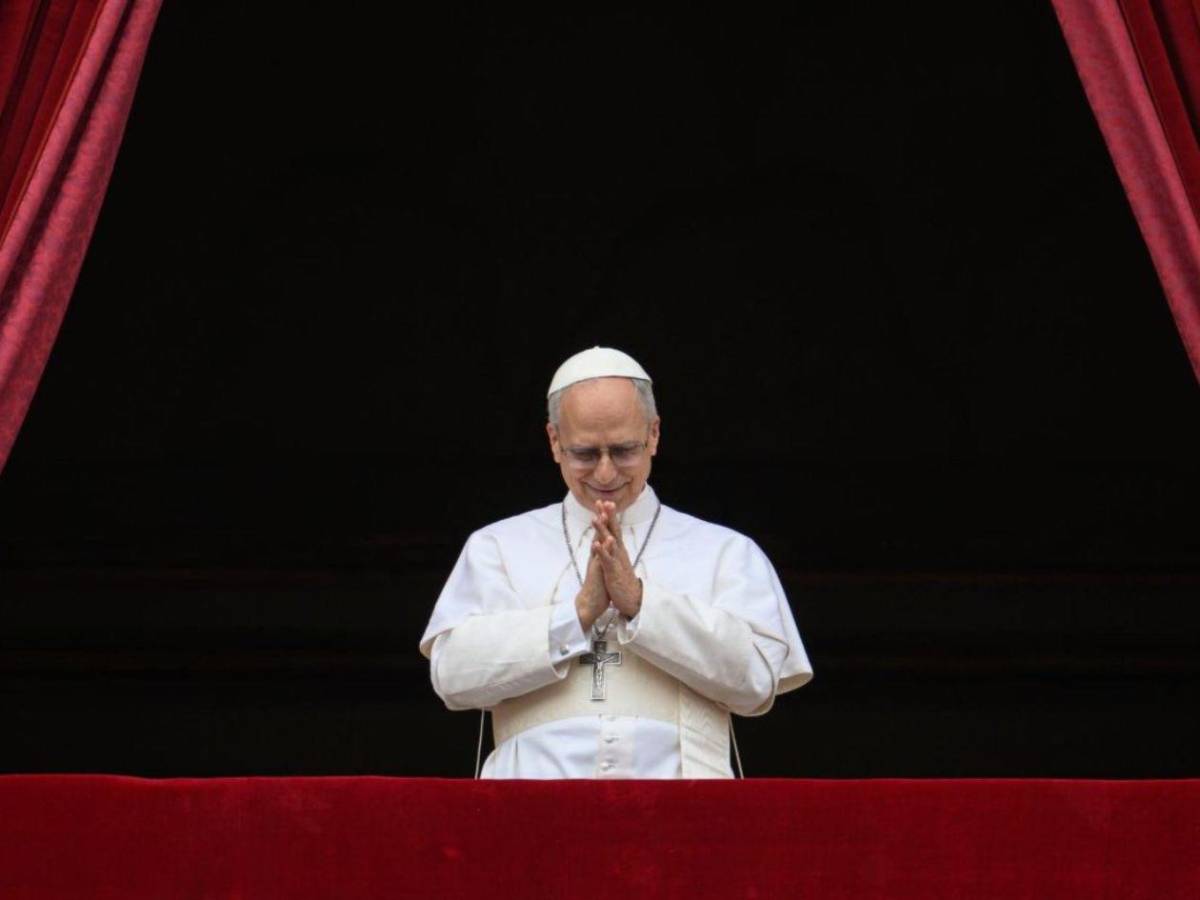 León XIV saluda a las madres, pide alto al fuego en Gaza y fin a la guerra en Ucrania