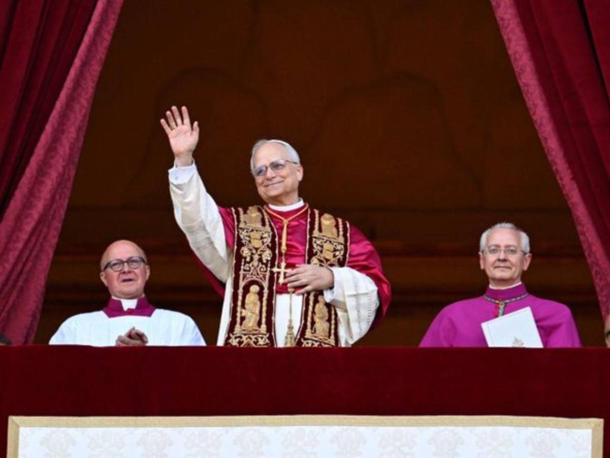 León XIV saluda a las madres, pide alto al fuego en Gaza y fin a la guerra en Ucrania