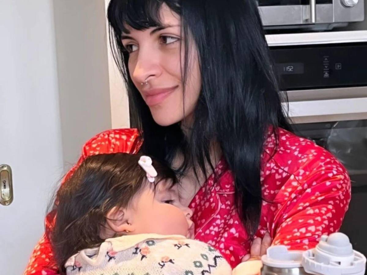 Cazzu revela conflicto legal por su hija Inti