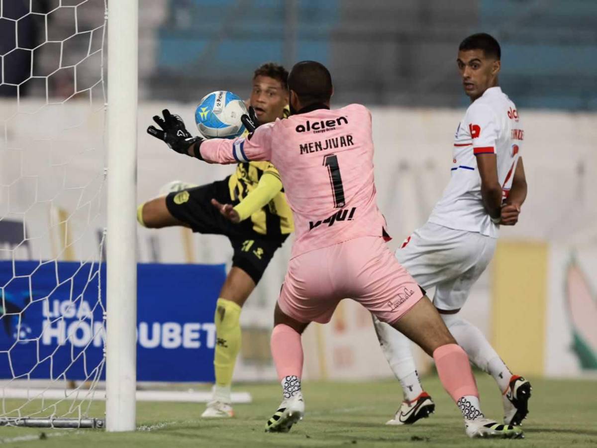 Euforia de Olimpia, Real España sufre y discusión de Jeaustin Campos y Espinel