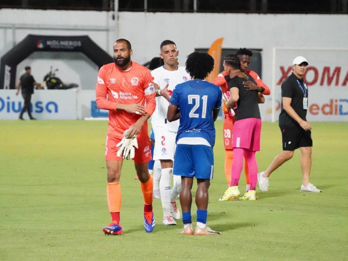 Olimpia celebra en el Morazán, polémica, tristeza del Victoria y reacción de Beckeles