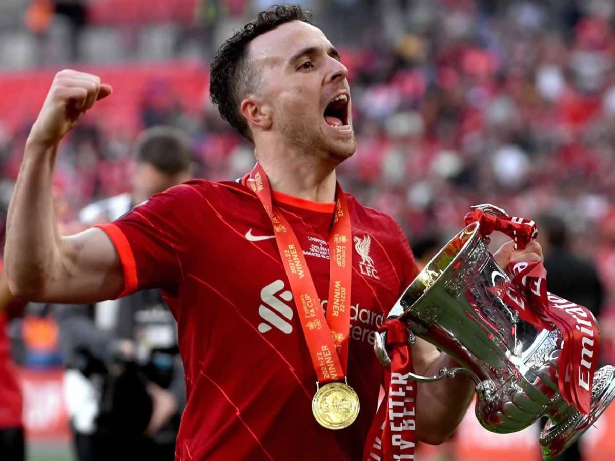 La viuda de Diogo Jota rinde emotivo homenaje al futbolista a ocho meses de su muerte