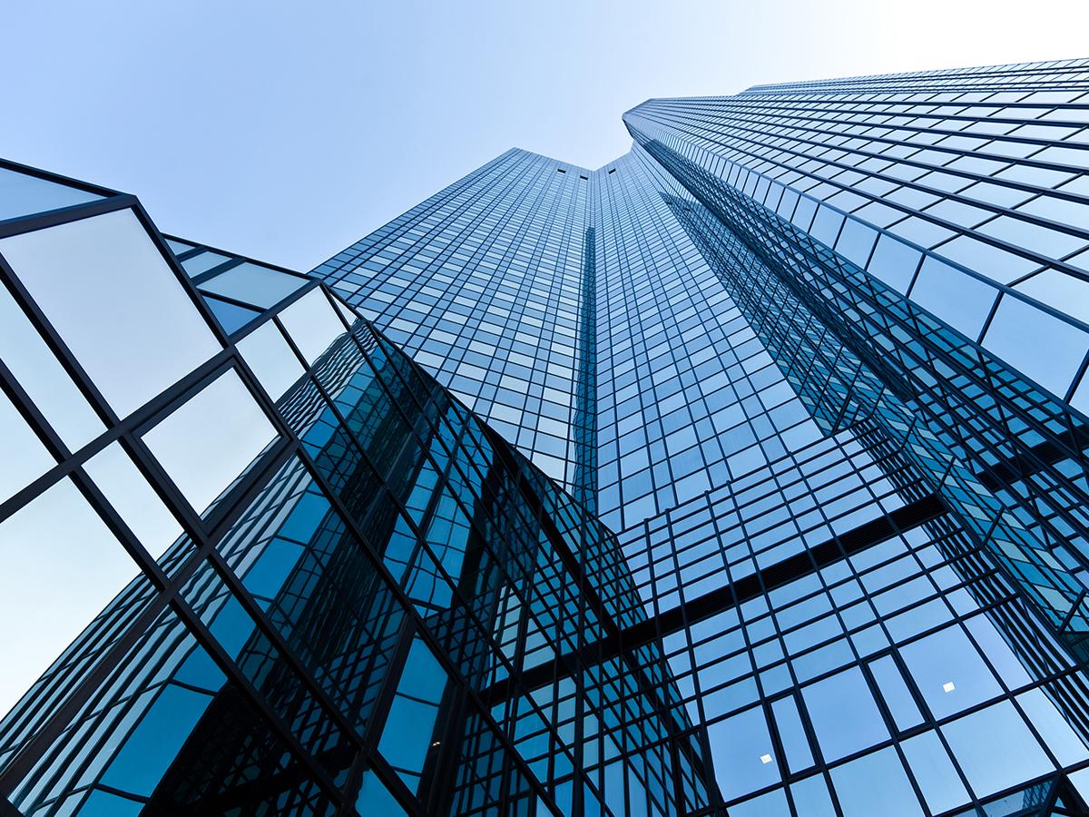 El 99% de los egresados de TECH consiguen empleo antes de un año