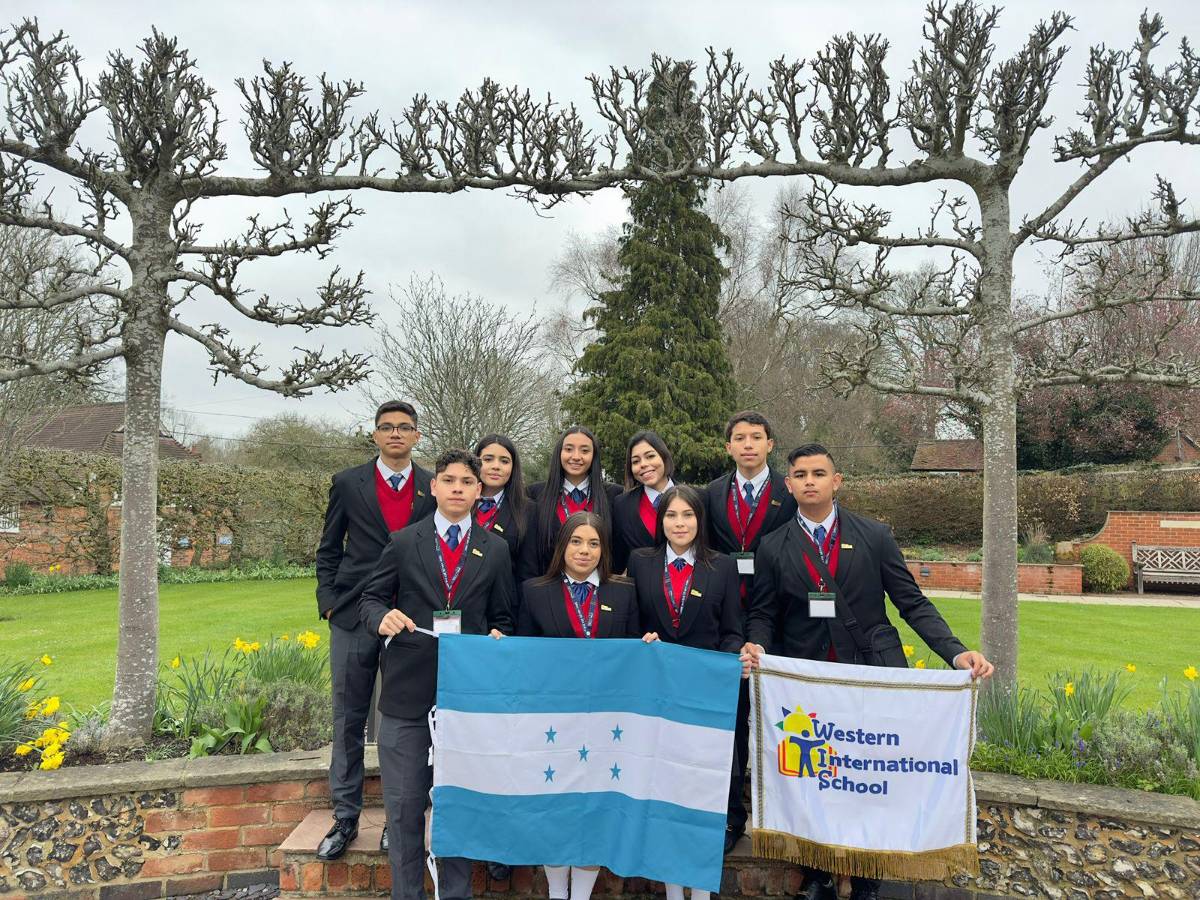 Estudiantes de Western International School representan a Honduras en Londres