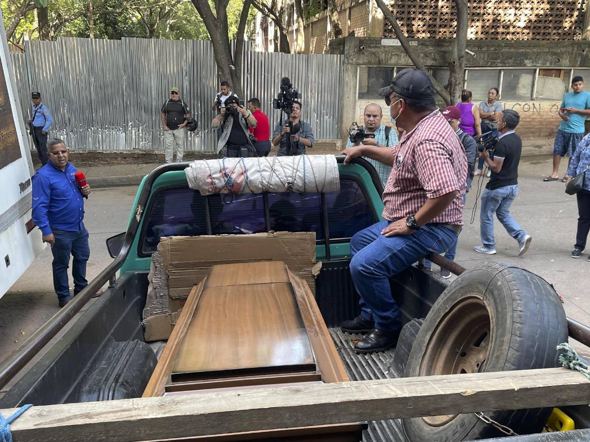 Medicina Forense ya identificó a 28 de las 46 mujeres muertas en PNFAS