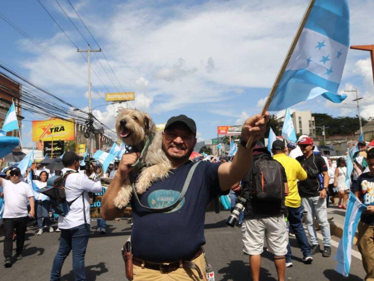 Las mejores fotos de la caminata de oración de los cristianos en Honduras