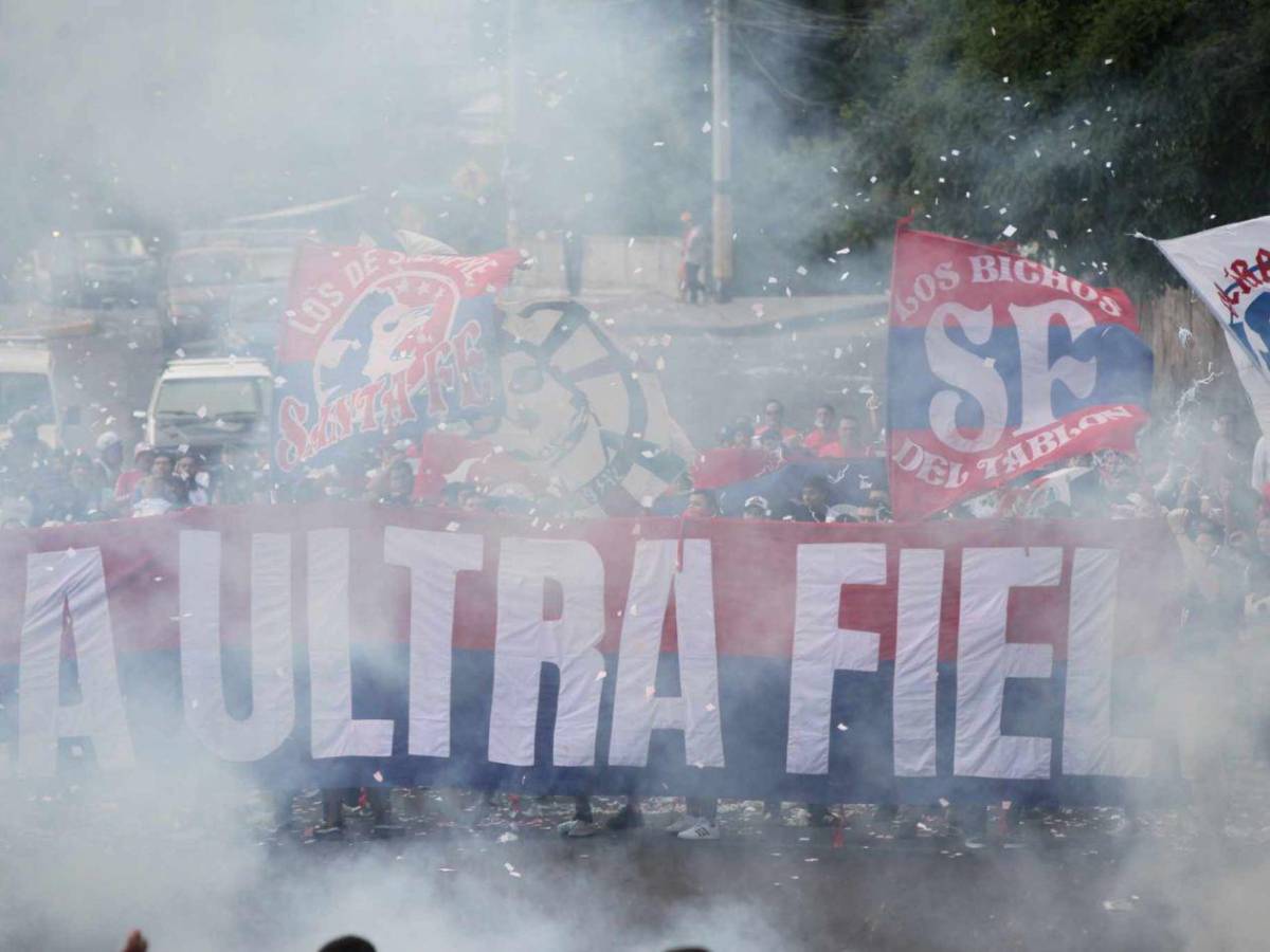 Olimpia genera ambientazo en el Chelato Uclés previo a partido contra Real Estelí
