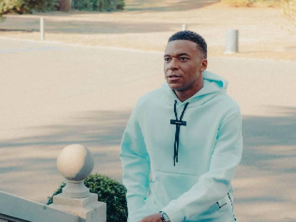 Cruce por el Balón de Oro: Mbappé responde a Dembélé y habla de su relación