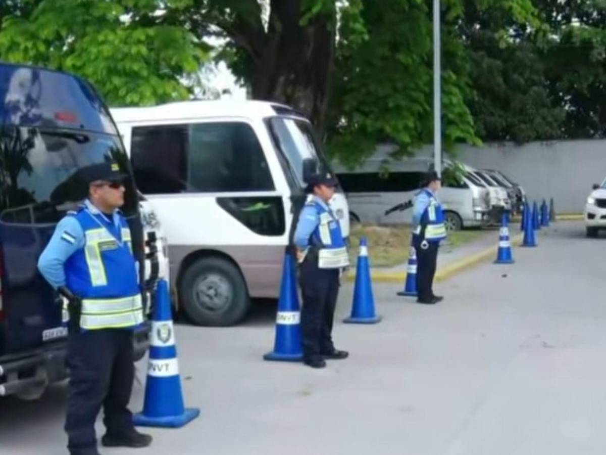 Decomisan 40 autobuses en San Pedro Sula: conductores sin licencia y menores al volante