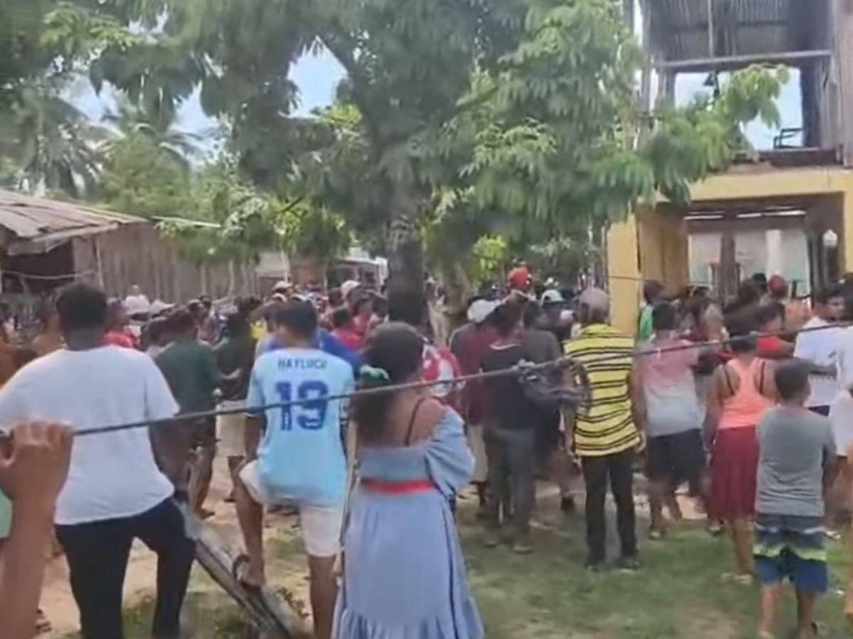 Acusado de matar a su esposa termina hospitalizado tras brutal agresión en Puerto Lempira