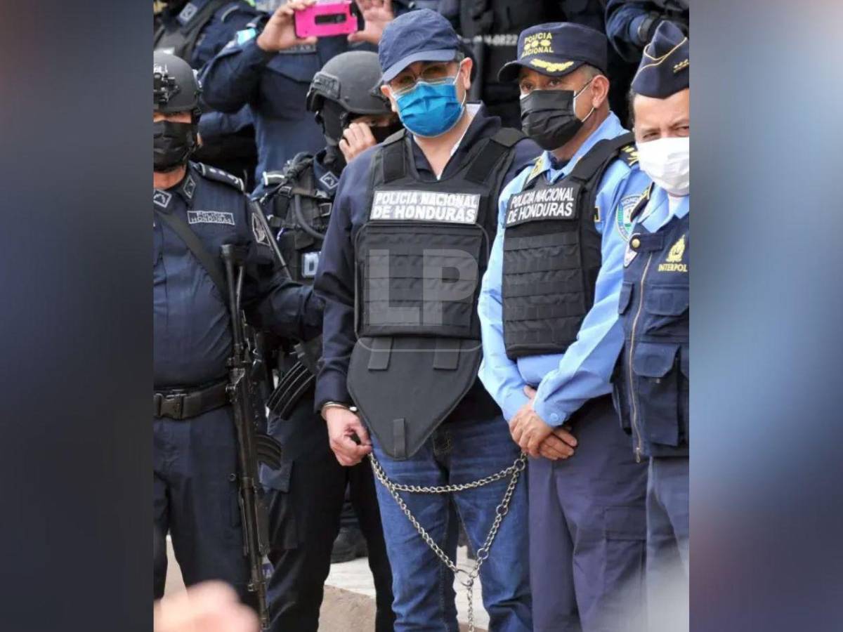 ¿Por qué no también al Chapo?: Mike Vigil critica indulto de JOH