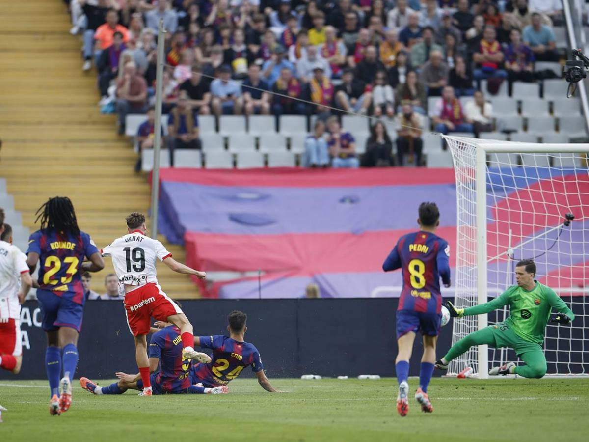 Barcelona tiene nuevo héroe, feo gesto de Flick y Lamine Yamal hizo el ridículo ante su novia