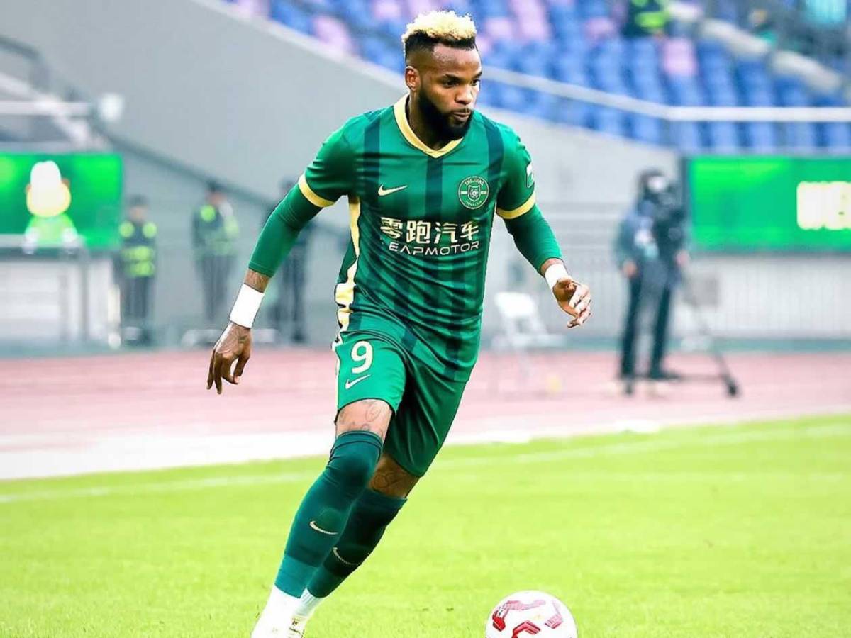 Conmoción por misteriosa muerte de reconocido futbolista: cayó de un piso 11