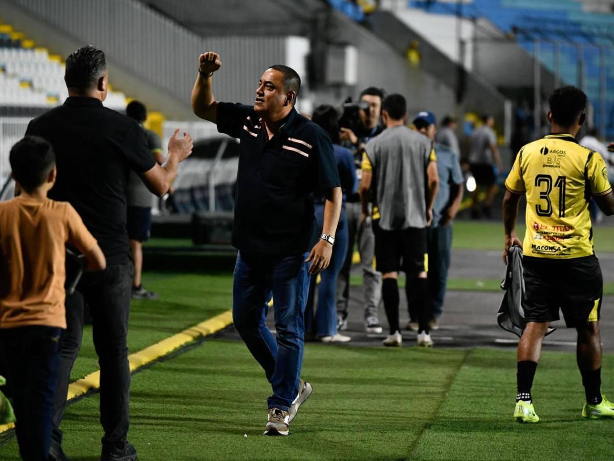 Pelea entre jugadores de Real España, festejo de Génesis y las chicas