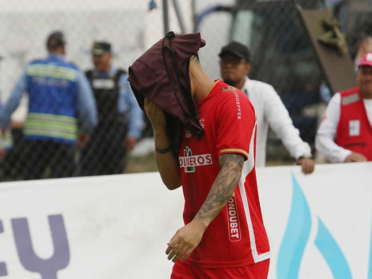 Real Sociedad llora el descenso, festejo de Juticalpa, beso a novia y hubo invasión