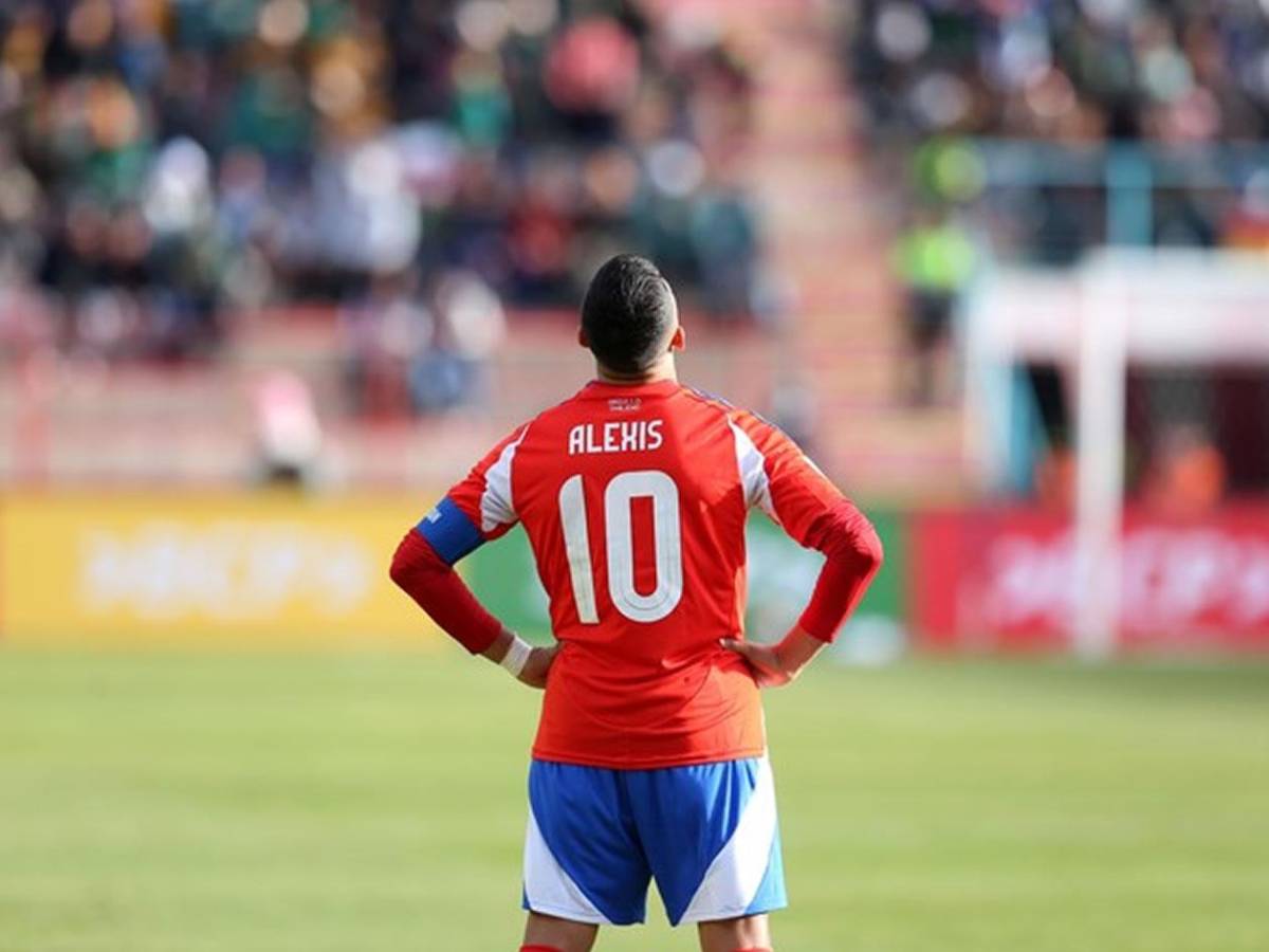 “Otra vez por TV”: Fulminan a Chile tras quedar fuera del Mundial y burlas a Vidal