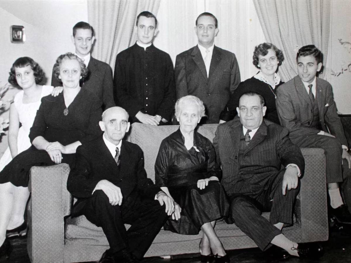 Papa Francisco: trayectoria de joven a líder mundial de la Iglesia Católica