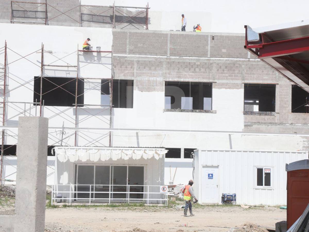 L4,662 millones cuestan hospitales suspendidos de Santa Bárbara, Ocotepeque y Salamá