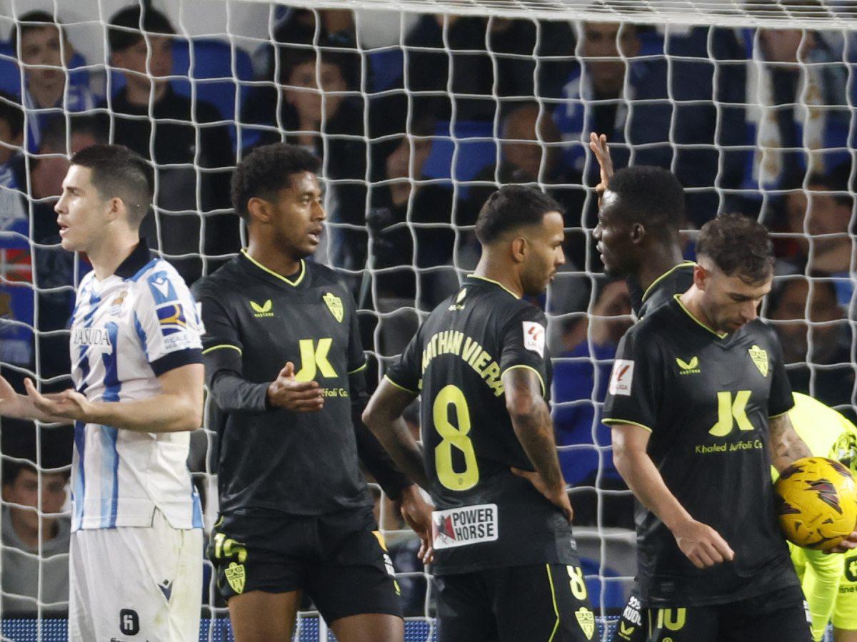 Choco Lozano reaparece y se luce: Clave para evitar derrota del Almería