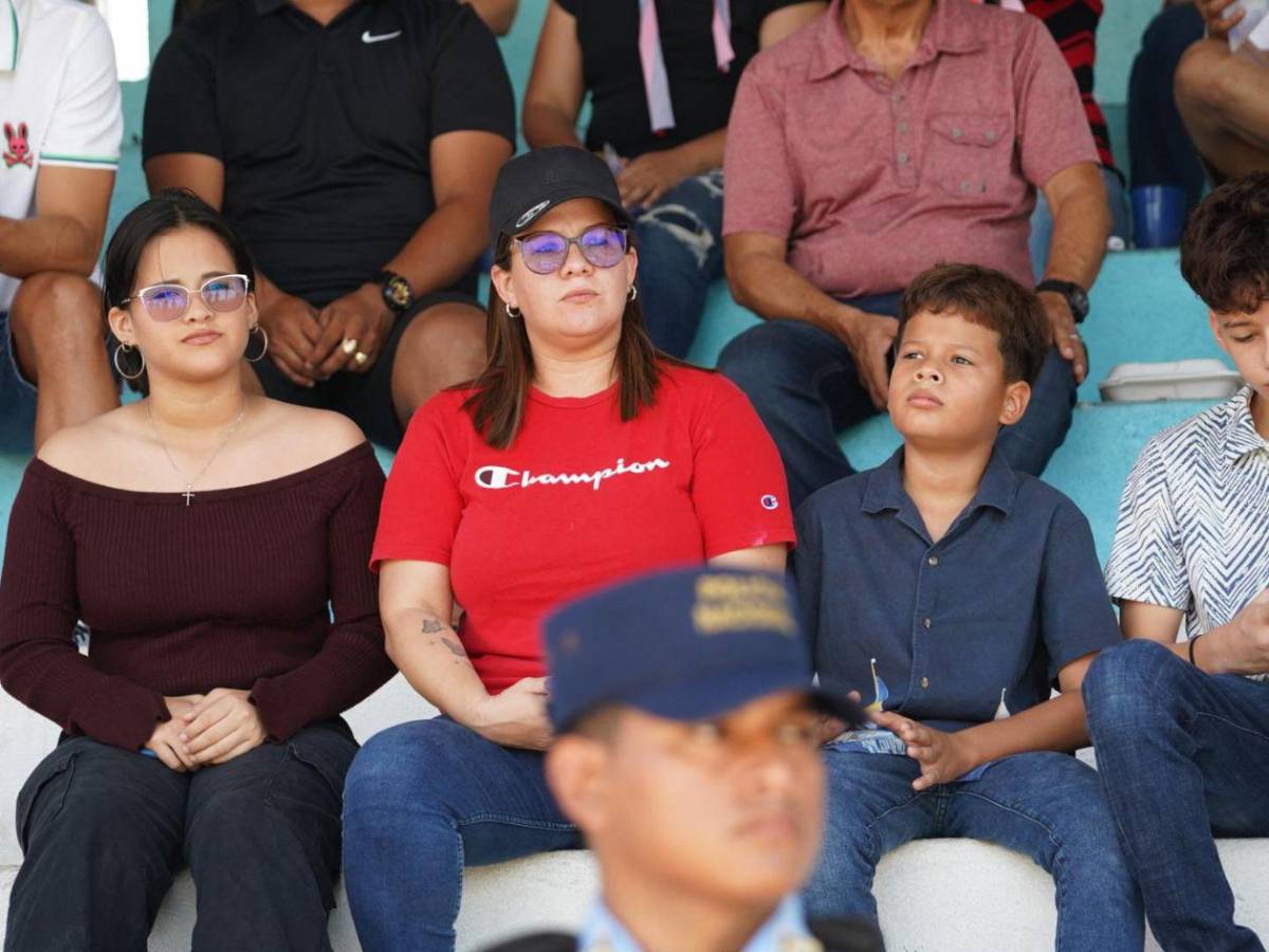 Chicas roban suspiros en la final y ambientazo para el Choloma-Independiente