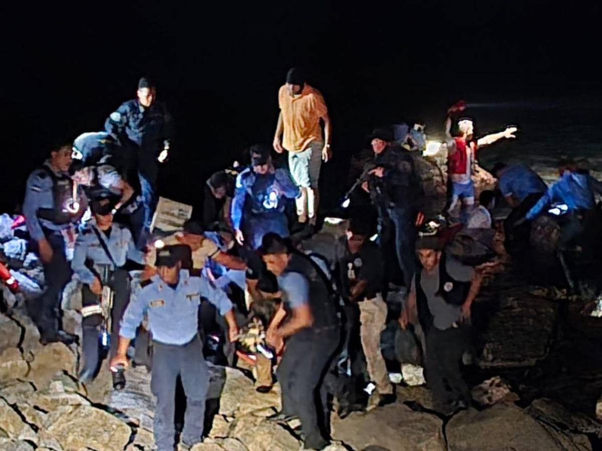 Héroes de Roatán: rescataron con vida a cuatro pasajeros de avión que cayó al mar