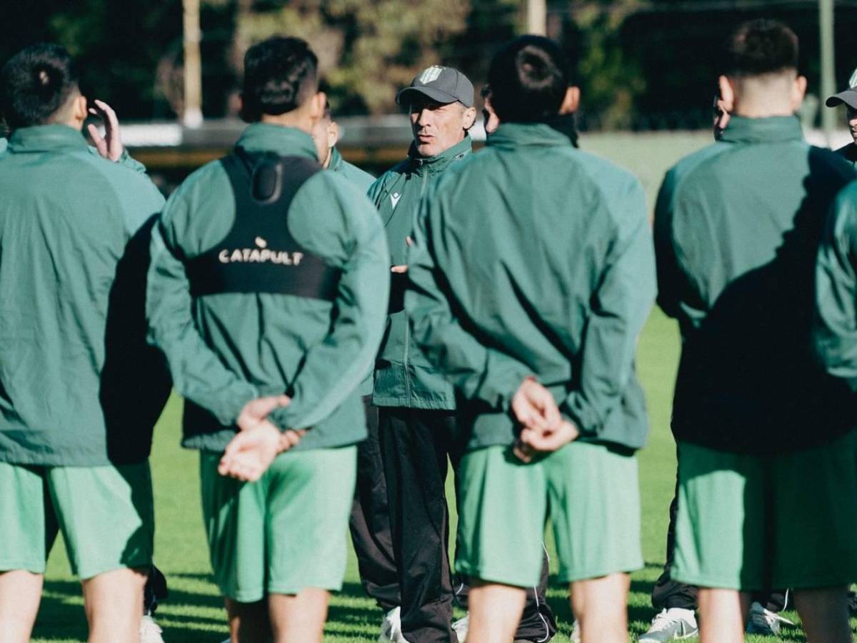 Troglio y Auzmendi la pasan mal tras estallar escándalo en Banfield: La paz no llegará