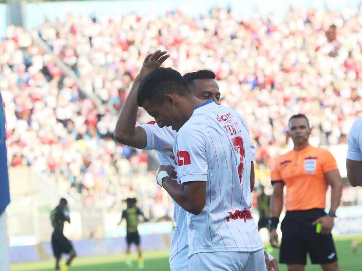 Llanto en Olimpia, feo gesto de Jeaustin Campos y chica captada infraganti en la final
