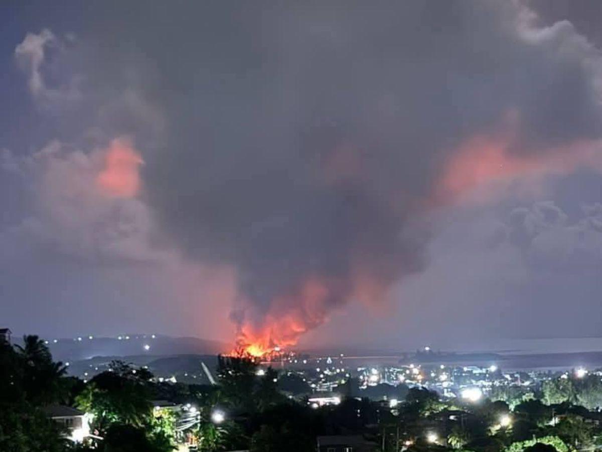 Así fue el voraz incendio que consumió hotel en Roatán: imágenes impactantes