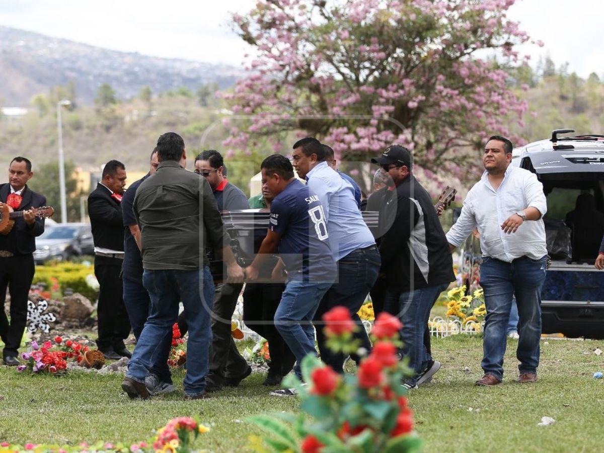 Escenas desgarradoras: despiden a las víctimas del fatal accidente en Quimistán