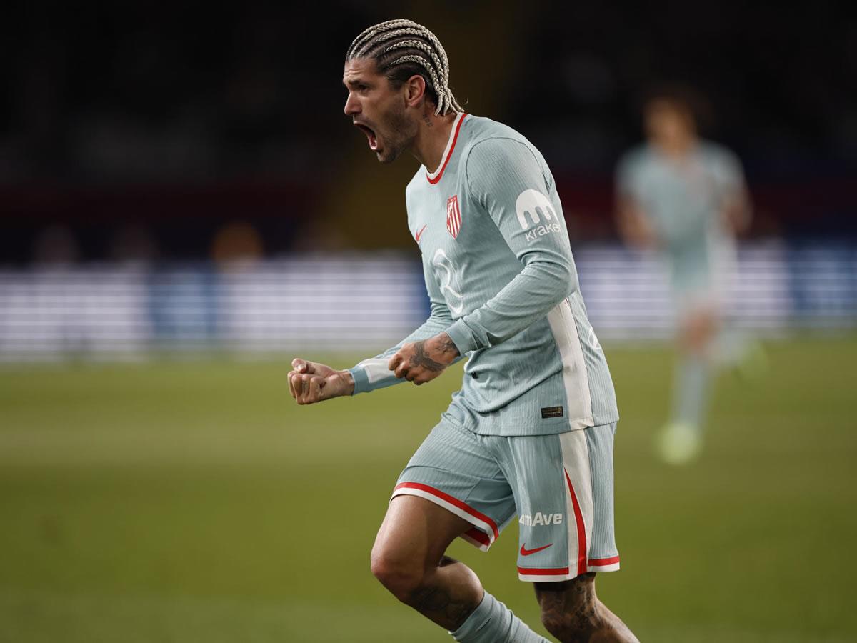 Rodrigo de Paul gritando su golazo que significó el empate del Atlético.