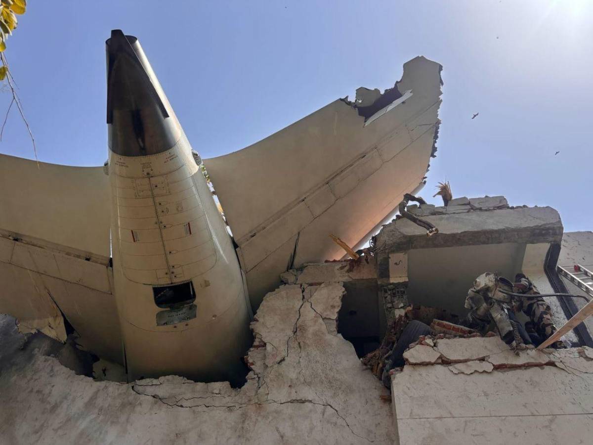 Revelan escalofriante diálogo entre pilotos antes del accidente de Air India