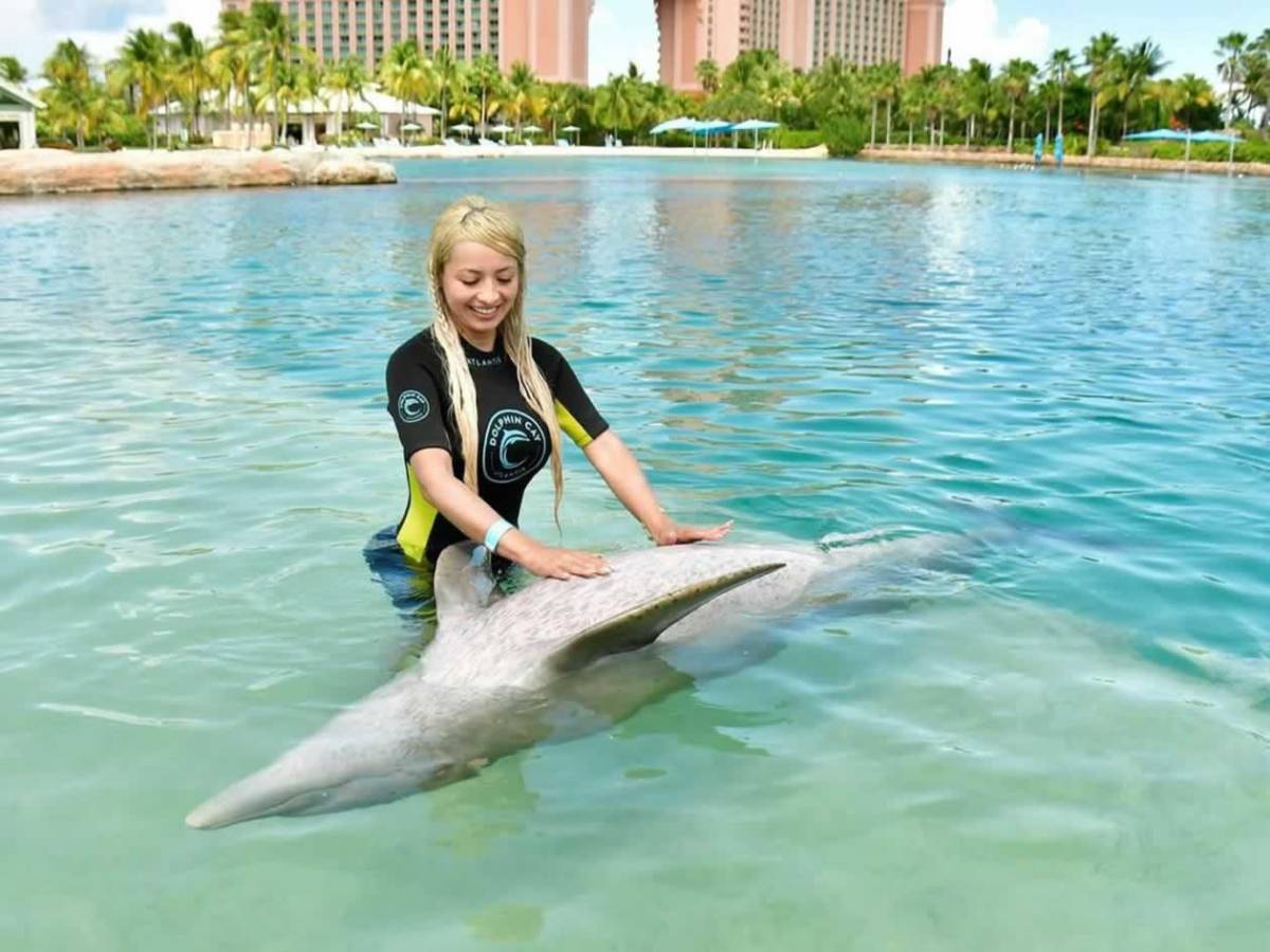 Andy Najar y su sexy esposa vacacionaron en paradisíaca isla: ella lució bikinazos