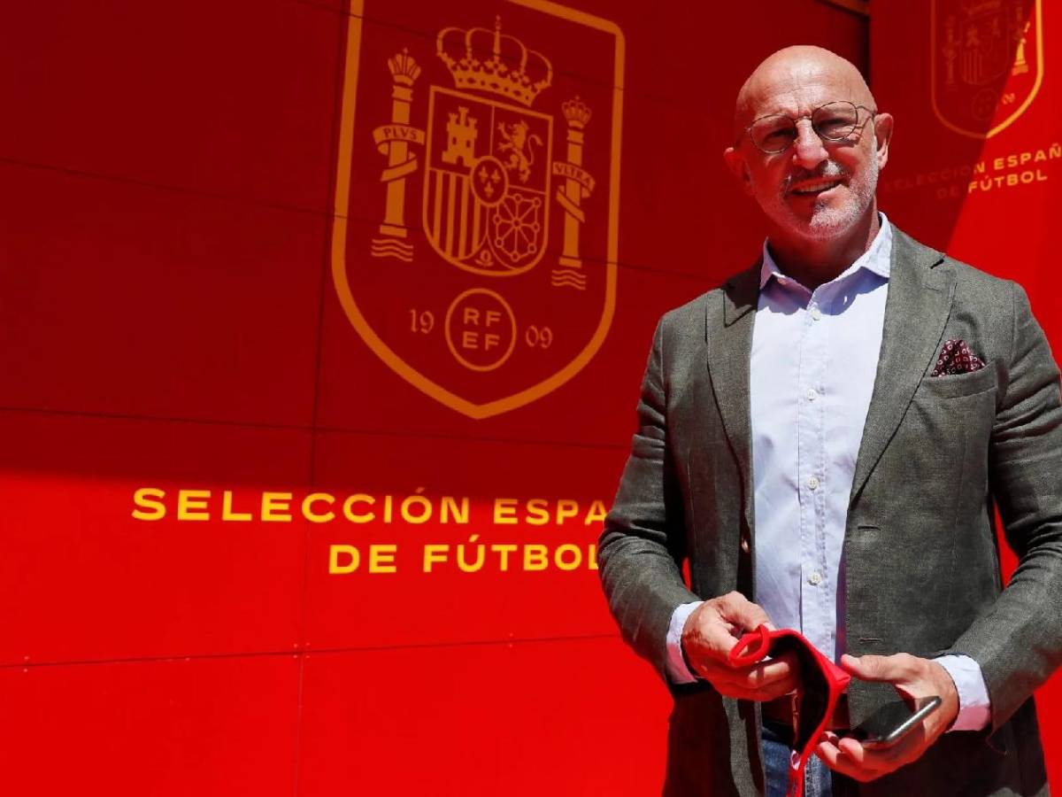 Barcelona se reúne con crack, petición de Flick y nuevo fichaje para Real Madrid