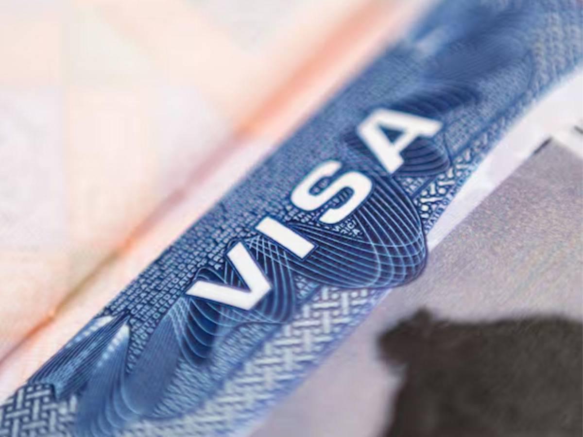 Imponen duras restricciones a visa de trabajo y desata temor en trabajadores y empresas